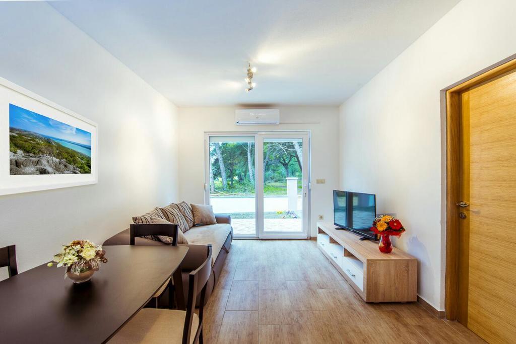 Apartment Lili Biograd Na Moru Exterior foto